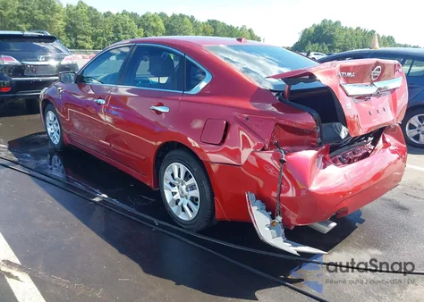 2015 Nissan Altima 2.5 S z USA, uszkodzony, nr VIN 1N4AL3APXFC281472